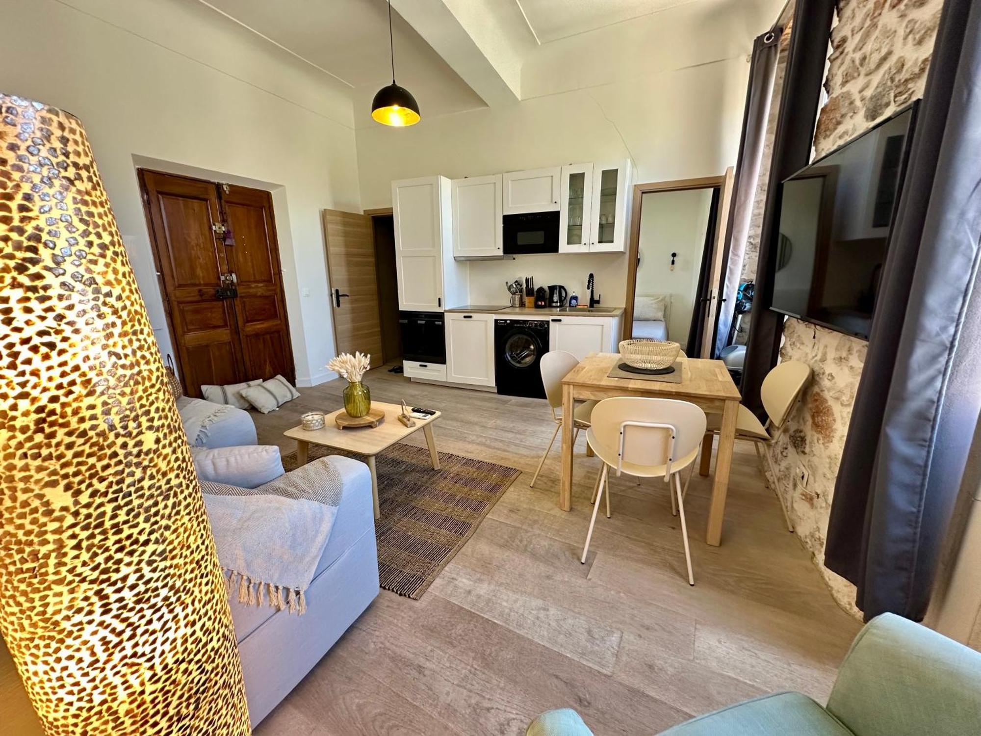 אנטיב Gorgeous Brand New 2 Bedrooms מראה חיצוני תמונה